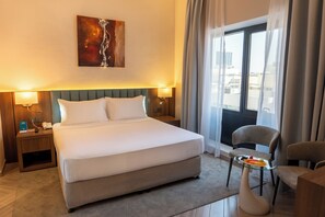 Standard Double Room | In-room safe, iron/ironing board, free WiFi - Majestic Central Hotel (Dubai)
