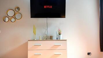 Triple Room, City View | In-room safe, iron/ironing board, free WiFi, wheelchair access