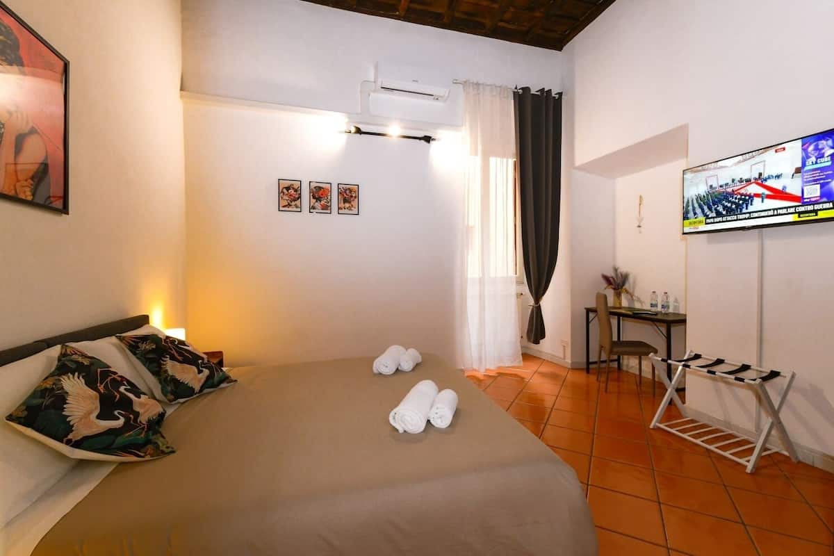 Triple Room, City View