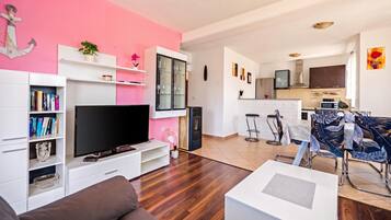 Standard House, 4 Bedrooms, Microwave (Istria Villa Stella for 8: Pool &) | Living area