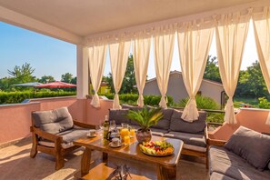 Standard House, 4 Bedrooms, Microwave (Istrian Villa Stella for 8: Pool &) | Outdoor dining - Istrian Villa Stella for 8: Pool & Sauna (Labin)