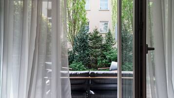 Familienapartment, 2 Schlafzimmer, Blick auf den Innenhof | Innenbereich