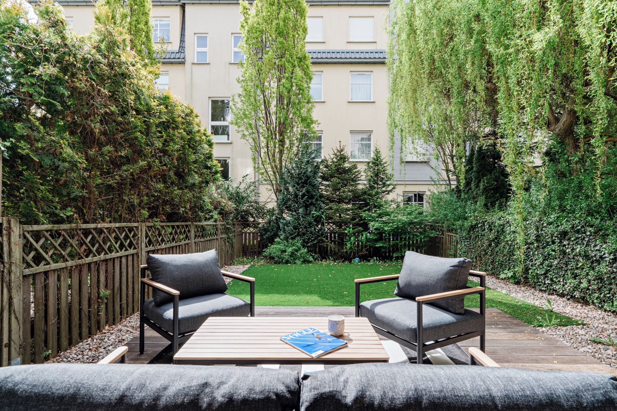 Apartamento familiar, 2 habitaciones, vistas al patio | Jardines del alojamiento