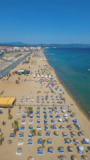 Beach - one lıfe stone (Ayvalık)