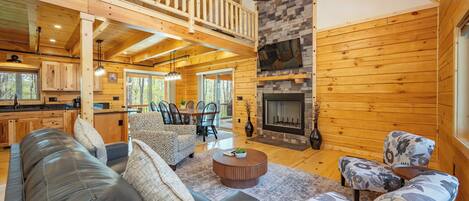 Smart TV, fireplace