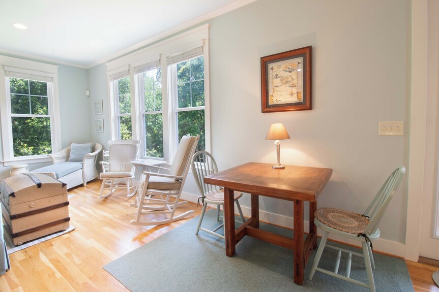 Sandpiper Ridge ~ 5br/3ba Classic Coastal Retreat - Edisto Island