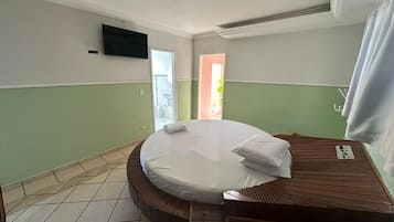 Deluxe Double Room, Air conditioning | Free WiFi