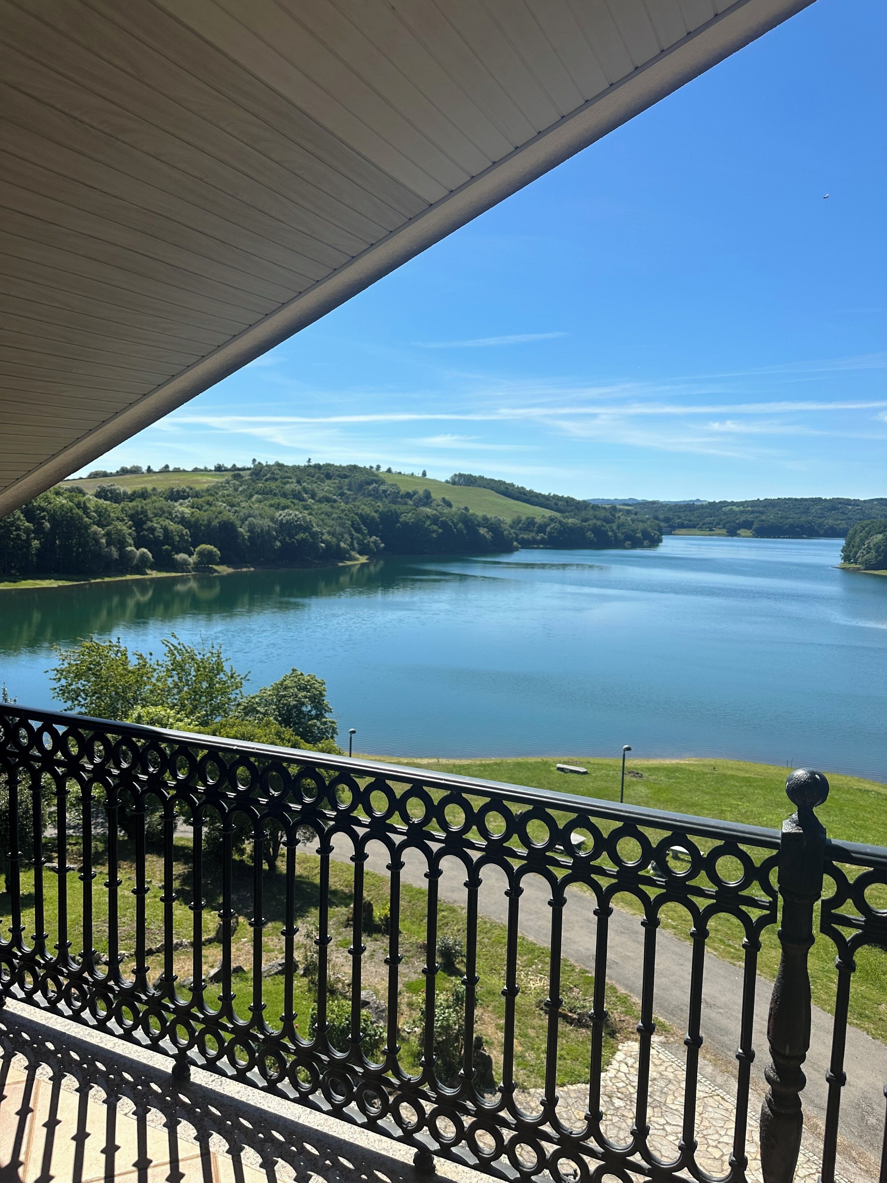 Deluxe Double Room, Balcony, Lake View | Property grounds