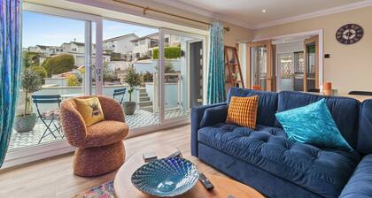 Bay View Cottage - Luxury Coastal Stay
