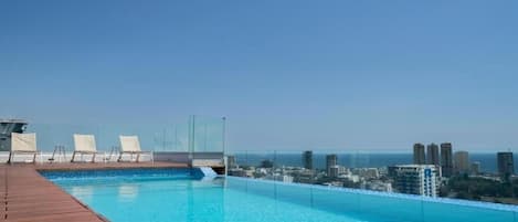 Apartment, 1 Bedroom, Smoking | Pool