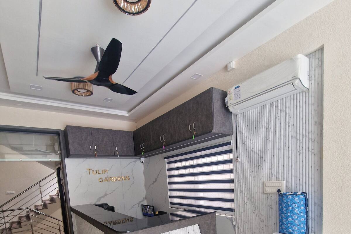 Deluxe Apartment, 3 Bedrooms, Balcony | Lobby