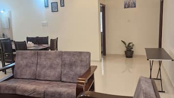 Appartement Deluxe, 3 chambres, balcon | Intérieur