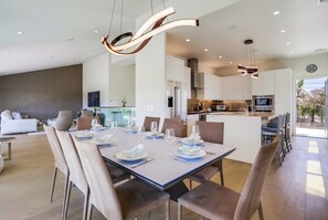 Dining - NEW LISTING: LUXURY HOME IN LA JOLLA WITH OCEAN VIEWS (San Diego)