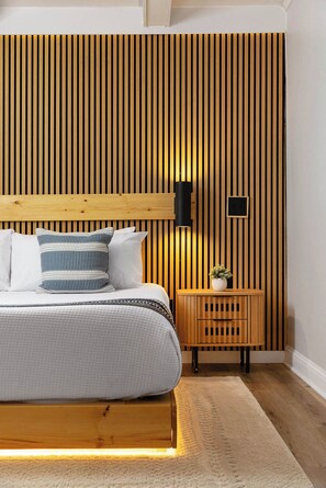 WiFi (free), bed sheets