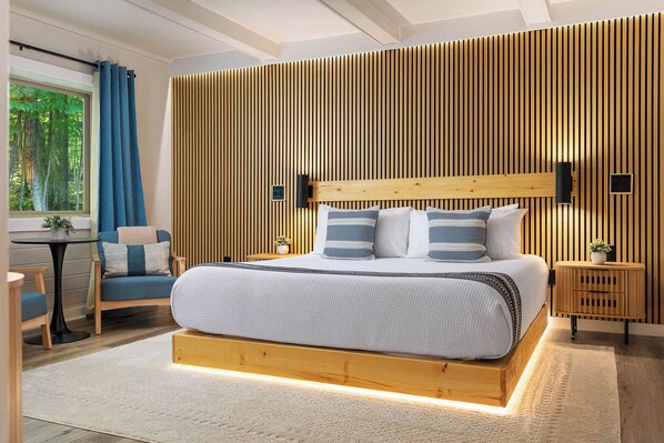 WiFi (free), bed sheets