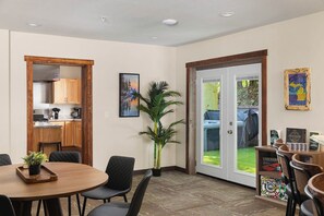 Dining - 6-Room Group Stay Near Torch Lake | Private Block + Amenities (Rapid City)