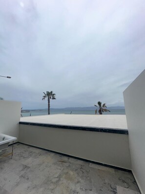 Classic Double Room, Balcony, Sea View | Property grounds - ÇİFTLİQUE (Cesme)