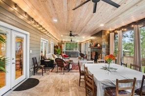Dining - Downtown and Beach accessible Hot Tub + Firepit (Mobile)