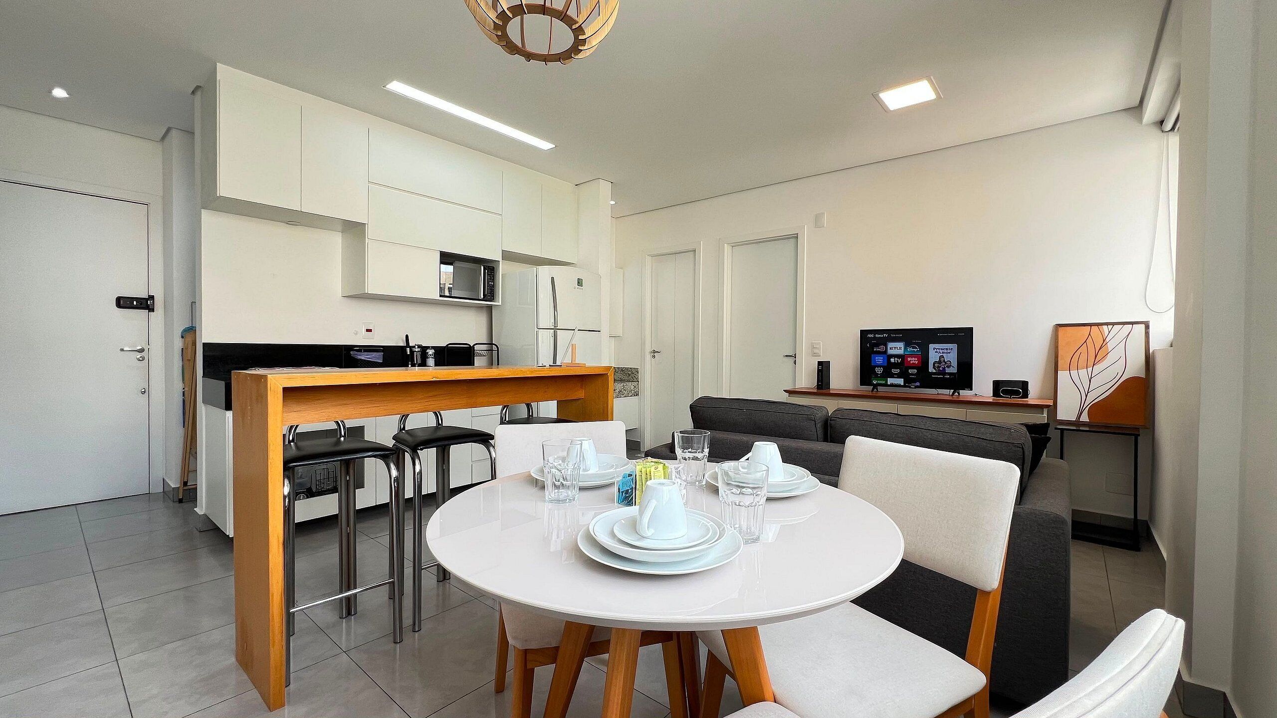 Apartment | Dining