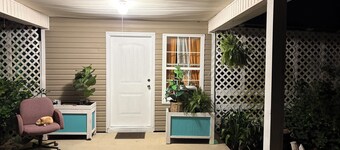 Clean  and peaceful Studio apartment ideal for or 2.