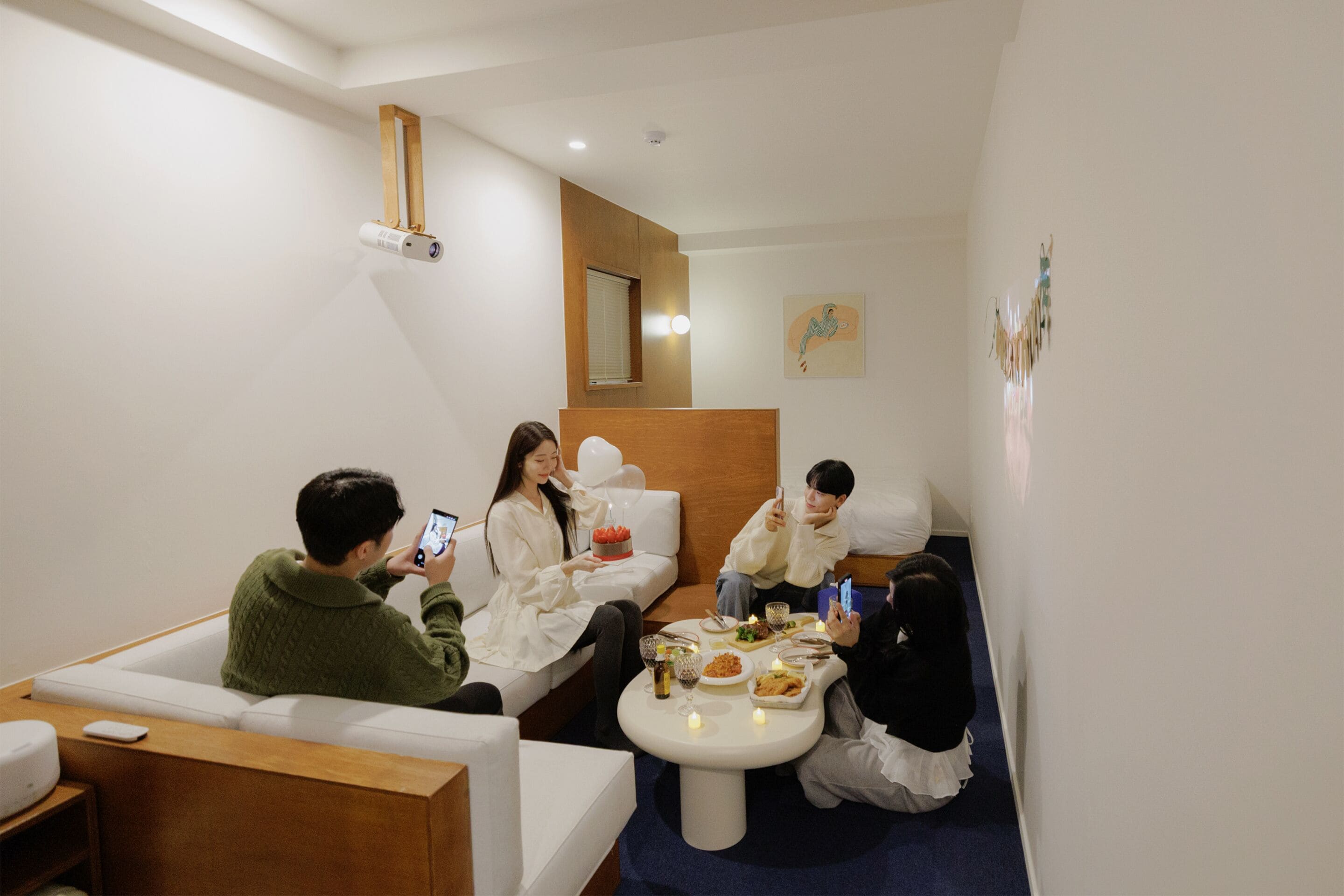 Kamar Quadruple Comfort, 2 Tempat Tidur Queen, Bebas Asap Rokok | Area keluarga | Lantai berpemanas