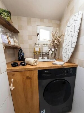 Interior - Serenity Nook Suite (Madrid)