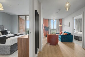 Room - GuestReady - Chic 2-Bed Apartment with Balcony (Manchester)