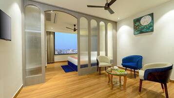 Executive Suite, City View | Desk, laptop workspace, iron/ironing board (on request), free WiFi