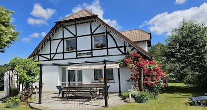Villa de vacances confortable avec jardin privé