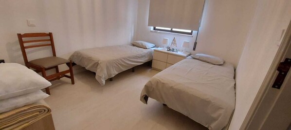 Room - Family apartment 2 minutes from the beach (Vieira de Leiria)