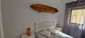 Fer et planche à repasser, Wi-Fi, draps fournis