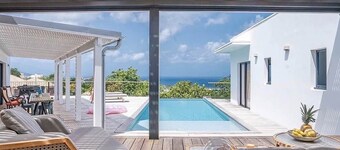 Architect villa · Infinity pool · Ocean view