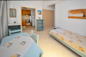 WiFi, bed sheets - Apartment 'Classic Corner  No 2' with Wi-Fi and Air Conditioning (Ierapetra)