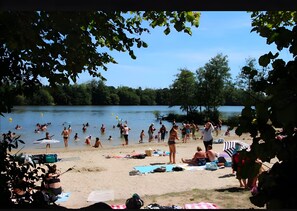Beach - Gîte Des Faluns: SPA, Massages, Private Terrace, Garden, Wi-Fi in Tréfumel, Brittany (Tréfumel)