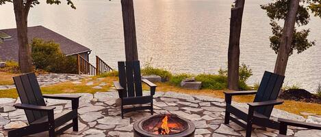 Chalet rustique Deluxe, vue sur le lac | Terrasse/patio