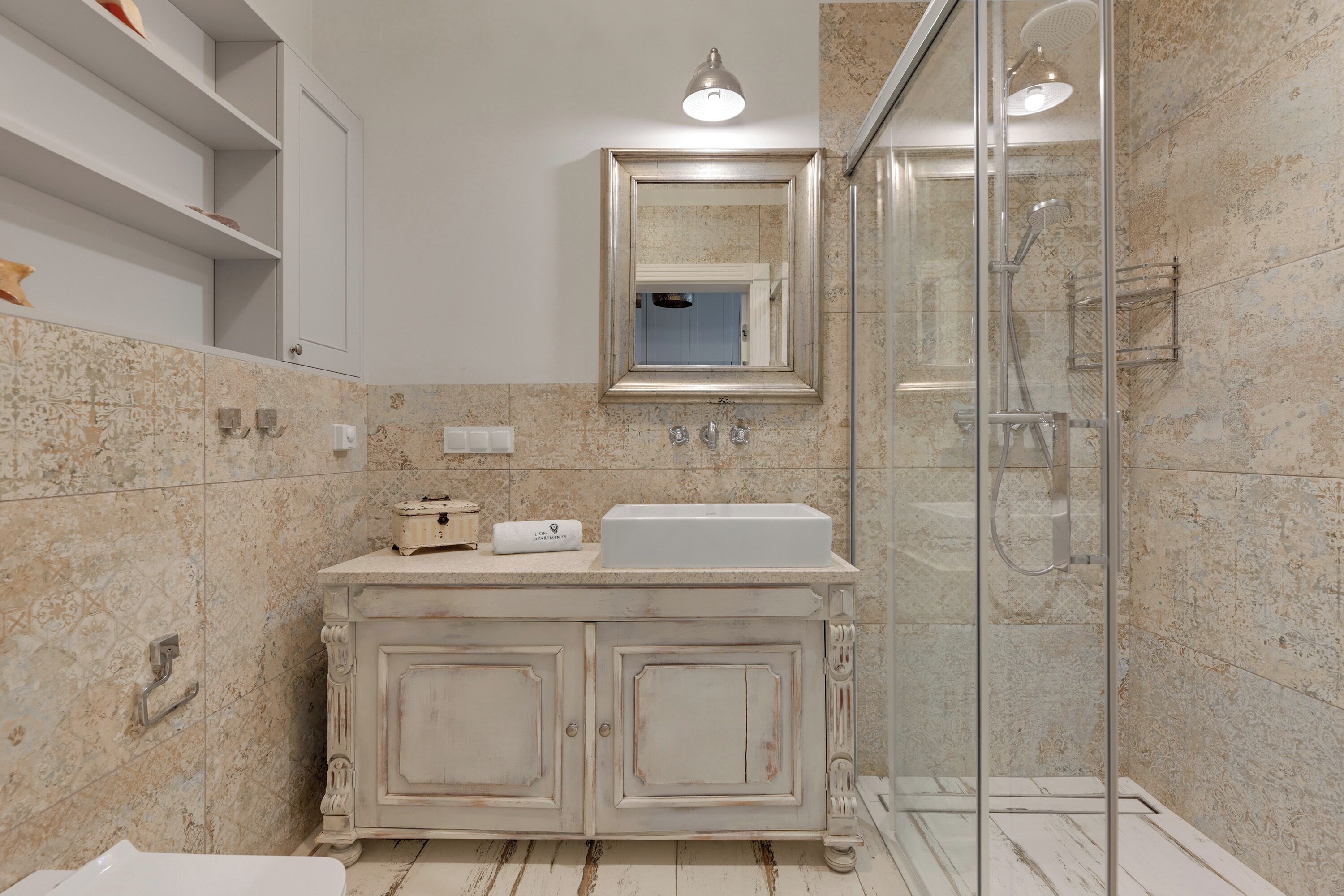Familienapartment, Balkon | Badezimmer