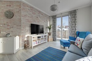 Family Apartment, Balcony, City View | Living area - Toskania Light & Spacious Family Stay  (Sopot)