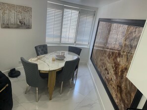 Dining - The Vale Residence (London)