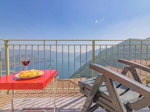 Outdoor dining - EnjoyIseoLake - Modigliani (Parzanica)