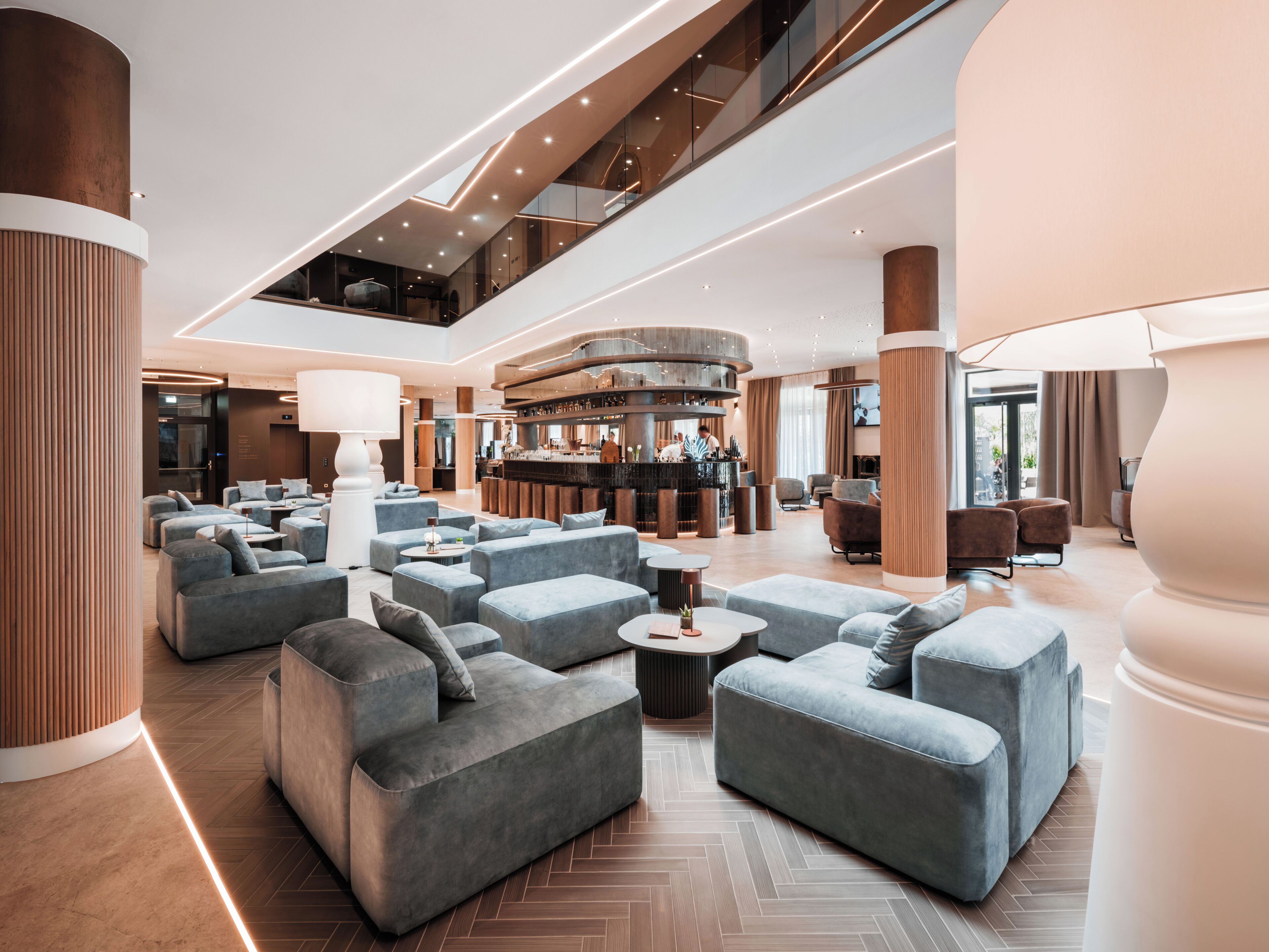 Lobby lounge
