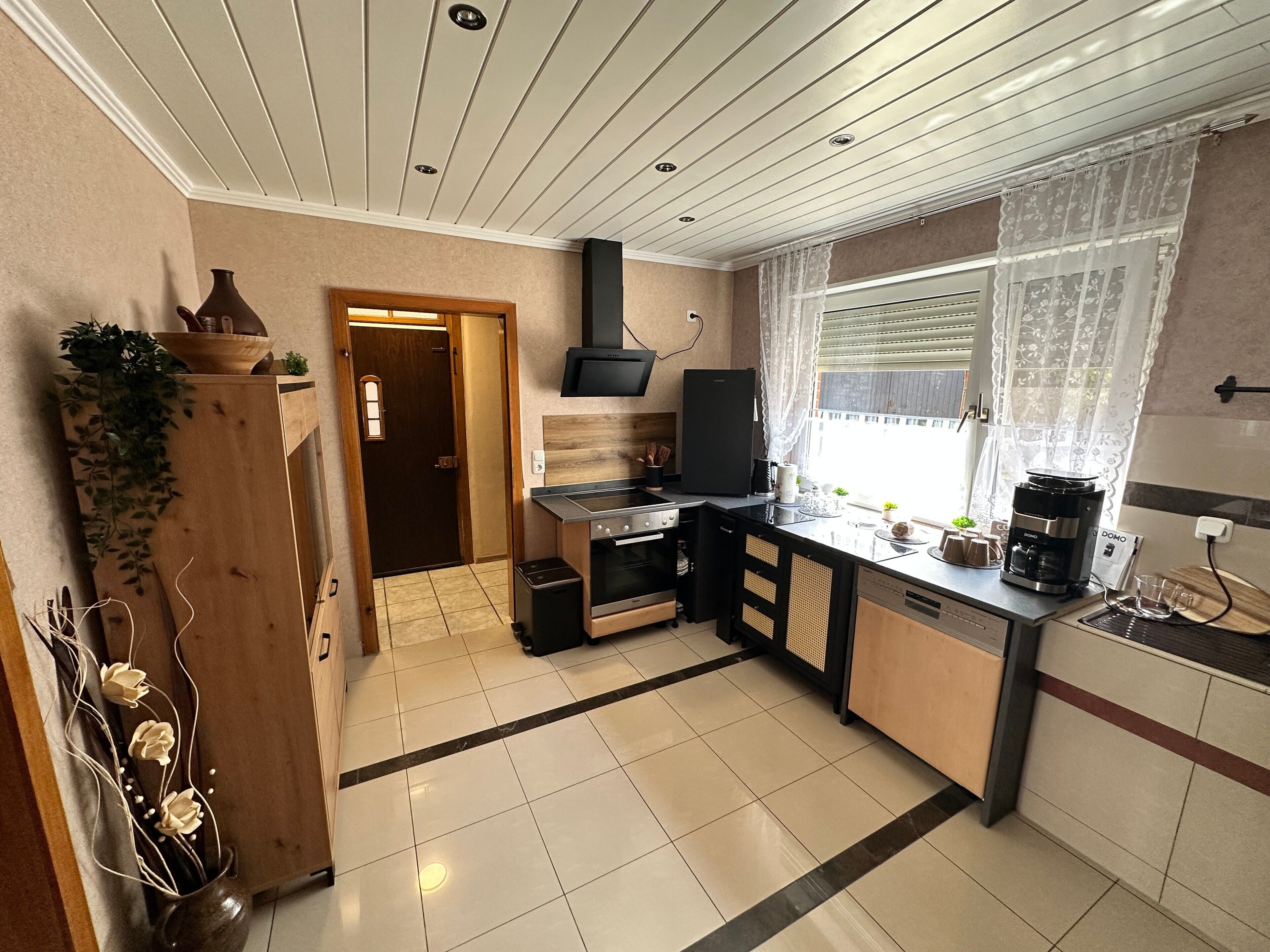 Kühlschrank, Ofen, Herdplatte, Geschirrspüler