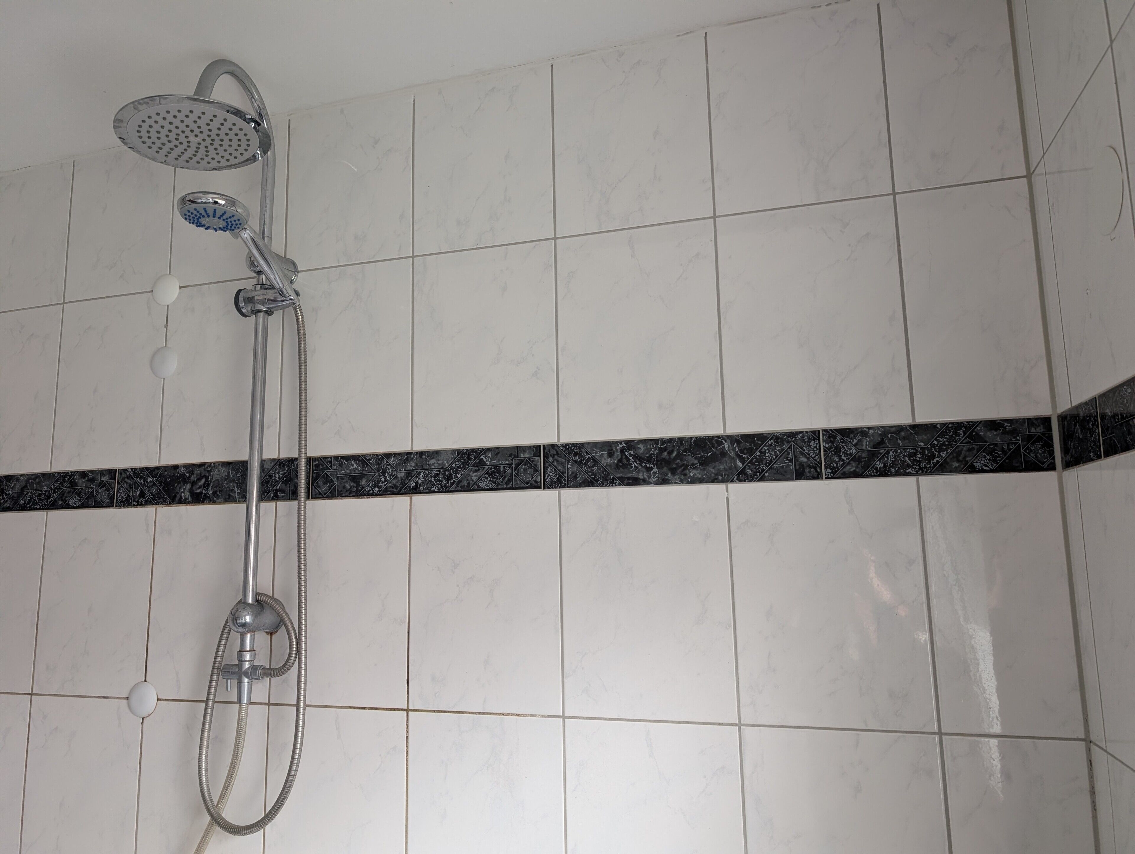 Douche, serviettes fournies
