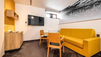 Kamar Double Deluks | Area keluarga