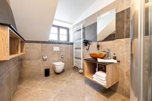Quarto casal superior | Banheiro