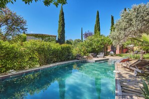 Pool - Vrbo Property (Aix-en-Provence)