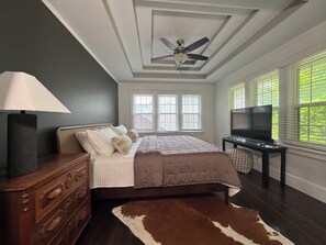 Room - Charming 3-Bedroom House in KC - 15 Mins from World Cup Stadium (Kansas City)