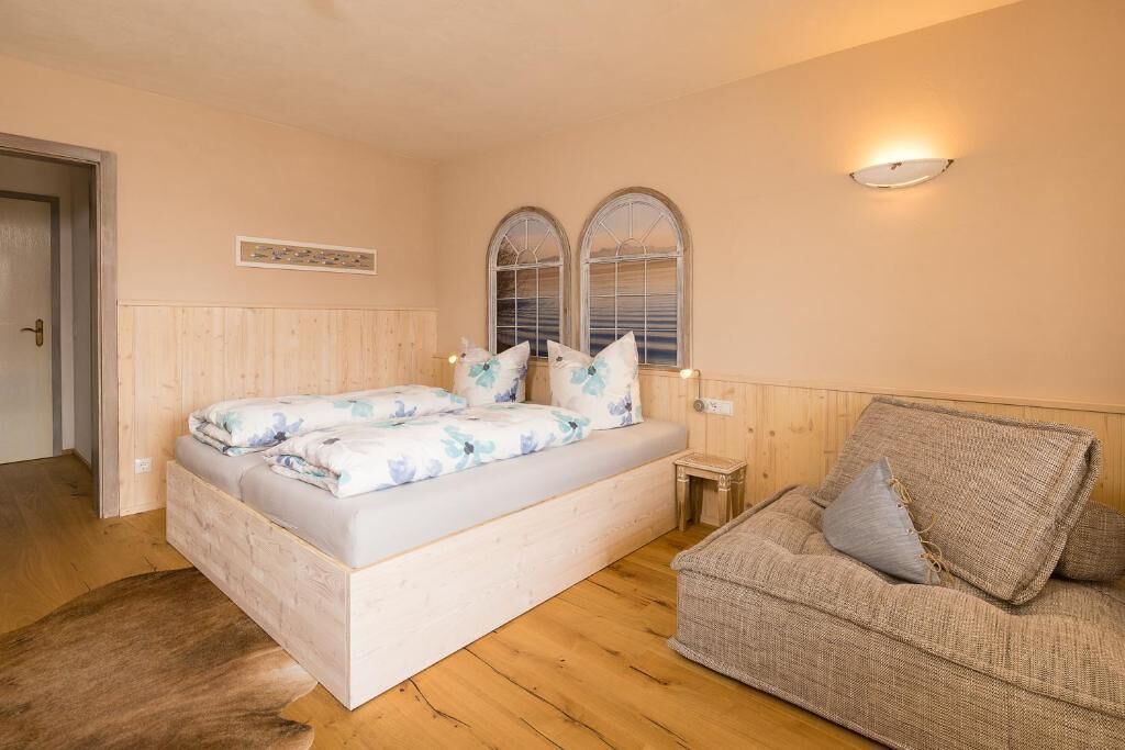 Chambre Double, balcon, vue lac