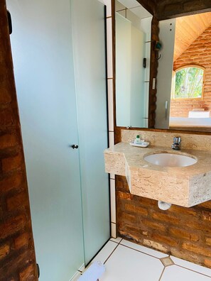 Bathroom - Pousada Lago das Pedras (Matias Barbosa)