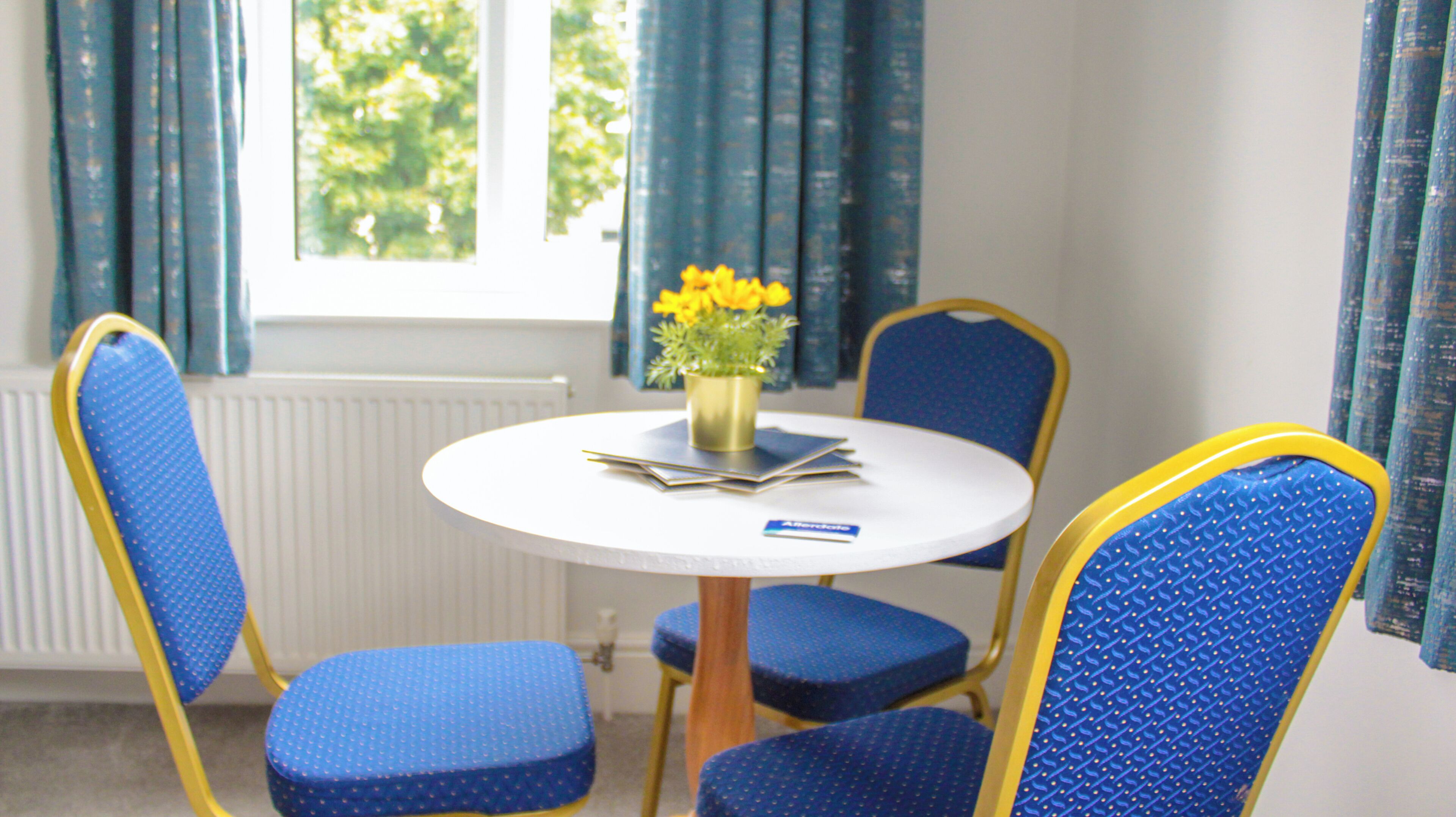 Standard Apartment, 2 Bedrooms, Non Smoking, Pets Not Allowed | Dining