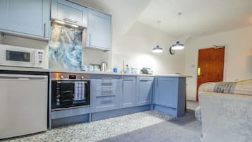 Superior Apartment, 2 Bedrooms, Non Smoking, Pets not allowed | Private kitchen